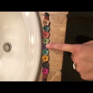 Floral leather bracelet